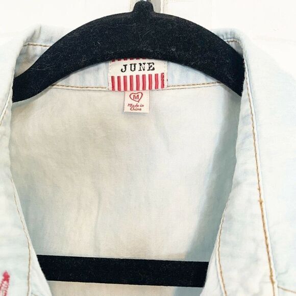 June Junior’s Light Wash Denim Tie Waist Sleeveless Dress Size Medium - Picture 3 of 8